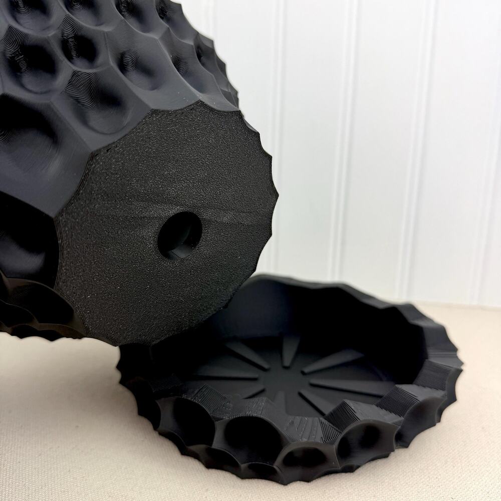 Bane Planter, Indoor Flower Pot, Tabletop Planter, Sculpted Geometric Pattern - Picture 7 of 11